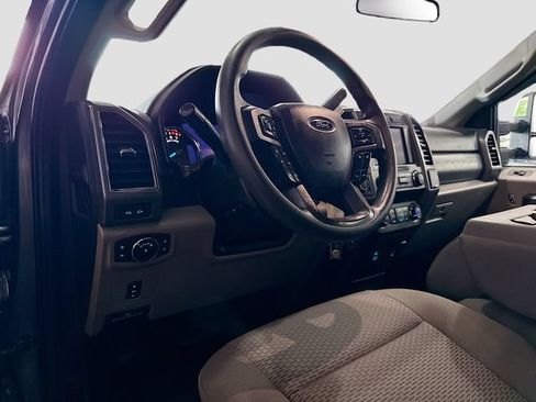 Used 2020 Ford F350 XLT w/ XLT Premium Package AWD/4WD image 10