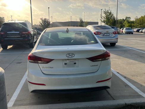 Used 2017 Hyundai Elantra Limited w/ Limited Ultimate Package 09 FWD image 10
