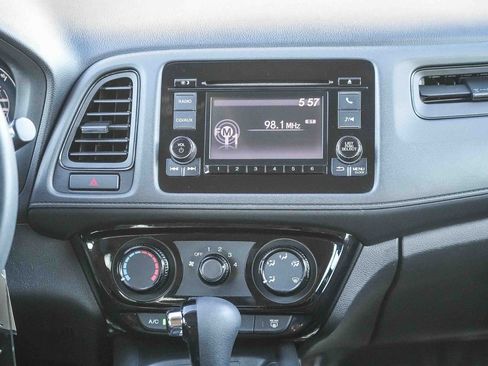 Used 2016 Honda HR-V LX image 13