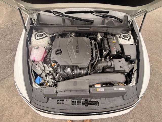 Used 2026 Hyundai Sonata SE FWD image 21