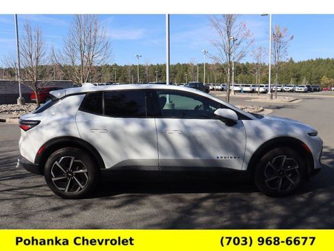New 2026 Chevrolet Equinox EV LT FWD image 8