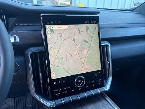 New 2026 GMC Acadia Denali Ultimate w/ LPO, Floor Liner Package image 20