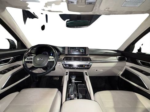 Used 2020 Kia Telluride SX w/ SX Prestige Package image 20