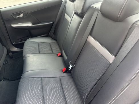 Used 2014 Toyota Camry SE image 17
