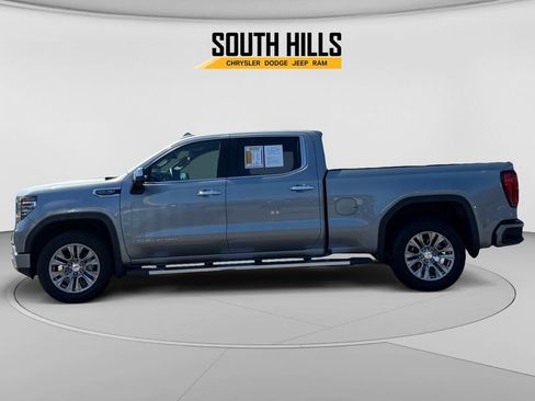 Used 2024 GMC Sierra 1500 Denali w/ Technology Package AWD/4WD image 2