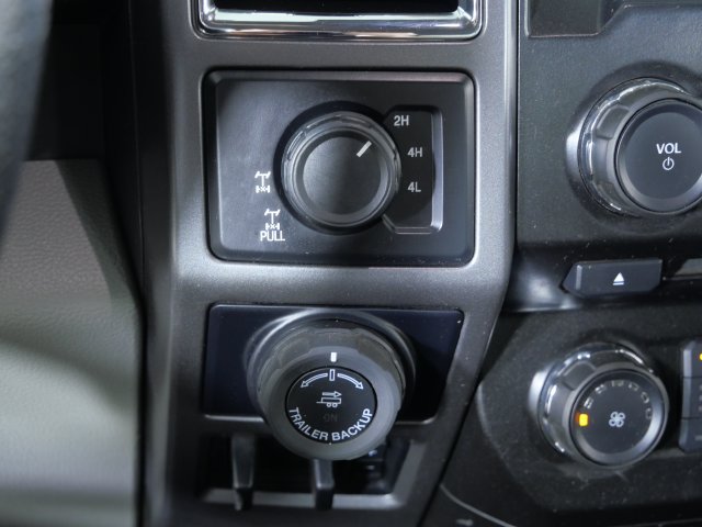 Used 2016 Ford F150 XLT w/ Equipment Group 302A Luxury AWD/4WD image 27