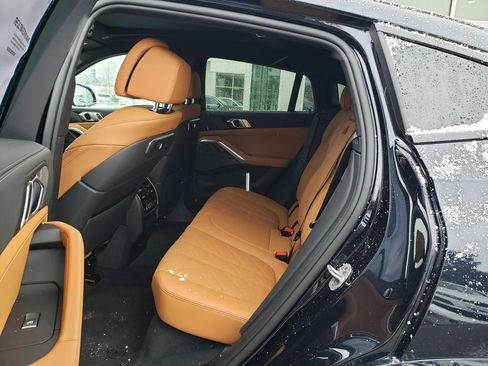 New 2026 BMW X6 xDrive40i w/ Climate Comfort Package image 13