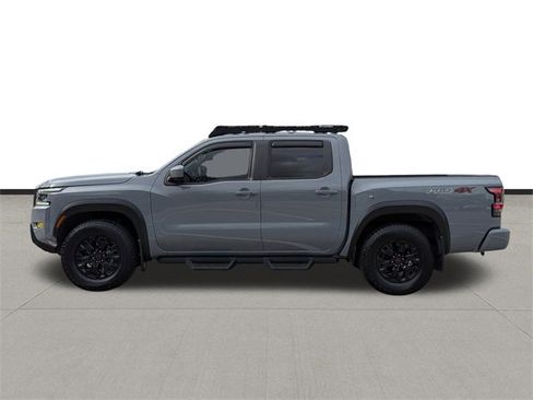 Used 2022 Nissan Frontier PRO-4X image 8