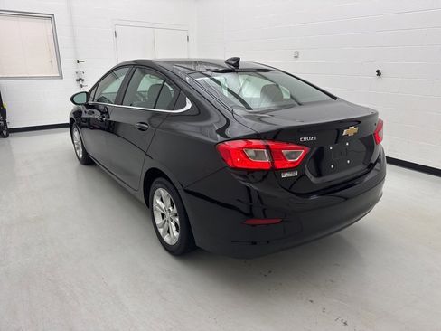 Used 2019 Chevrolet Cruze LT w/ LT Fleet Convenience Package image 8