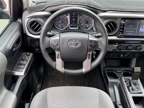 Used 2021 Toyota Tacoma SR5 RWD image 10