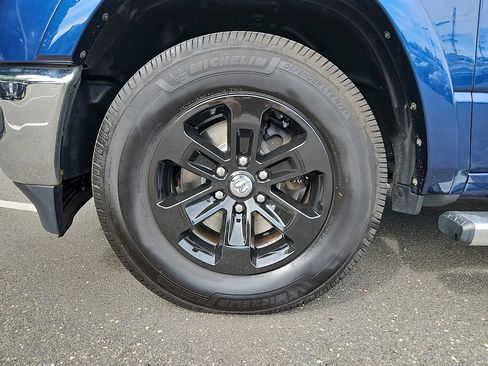 Used 2021 RAM 1500 Laramie AWD/4WD image 9