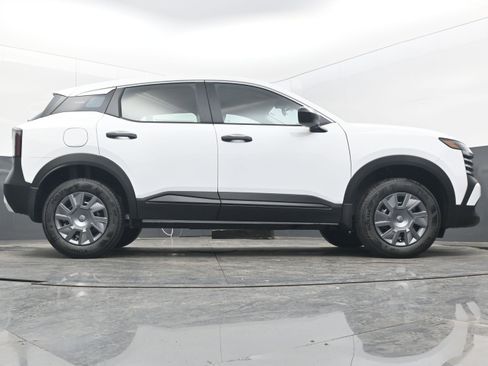 New 2026 Nissan Kicks S image 28