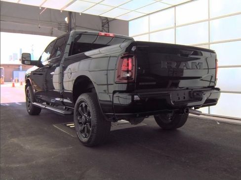 Used 2025 RAM 2500 Big Horn AWD/4WD image 2