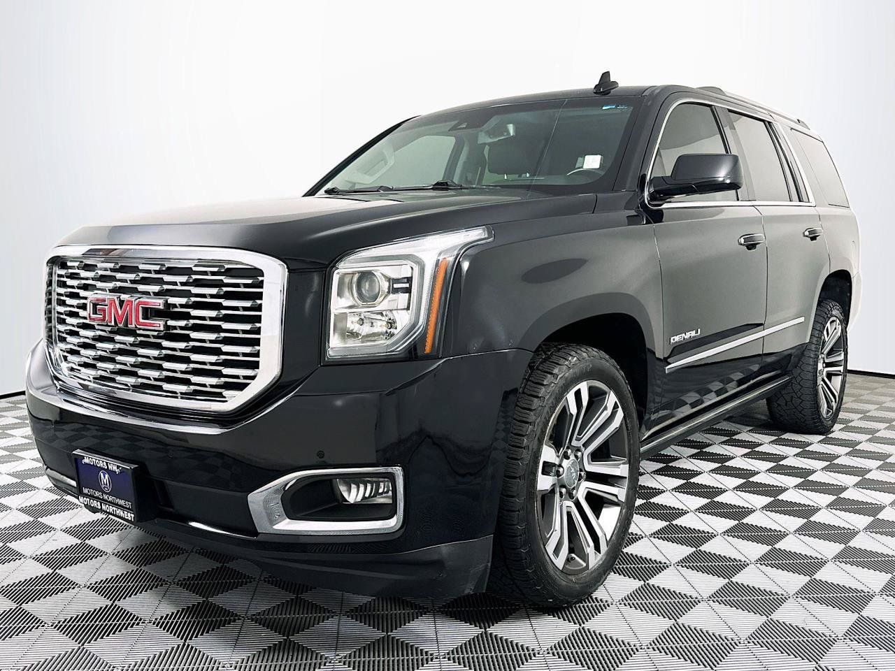 Used 2019 GMC Yukon Denali AWD/4WD image 5