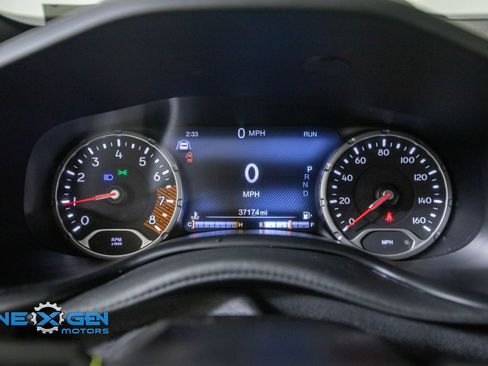 Used 2022 Jeep Renegade Latitude w/ Convenience Group AWD/4WD image 16