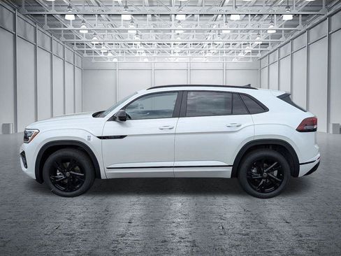 New 2026 Volkswagen Atlas Cross Sport SEL R-Line AWD/4WD image 2