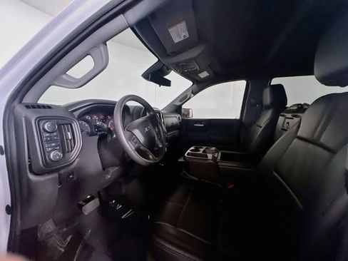 Used 2022 Chevrolet Silverado 1500 Custom Trail Boss AWD/4WD image 14