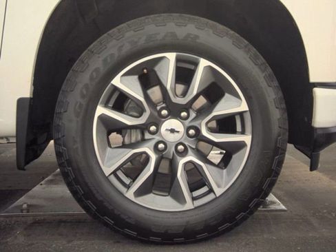 Used 2021 Chevrolet Silverado 1500 RST w/ Max Trailering Package image 21