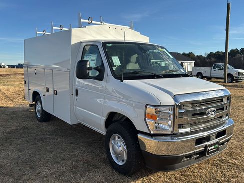 New 2026 Ford E-350 and Econoline 350 Super Duty w/ Power Equipment Group image 3