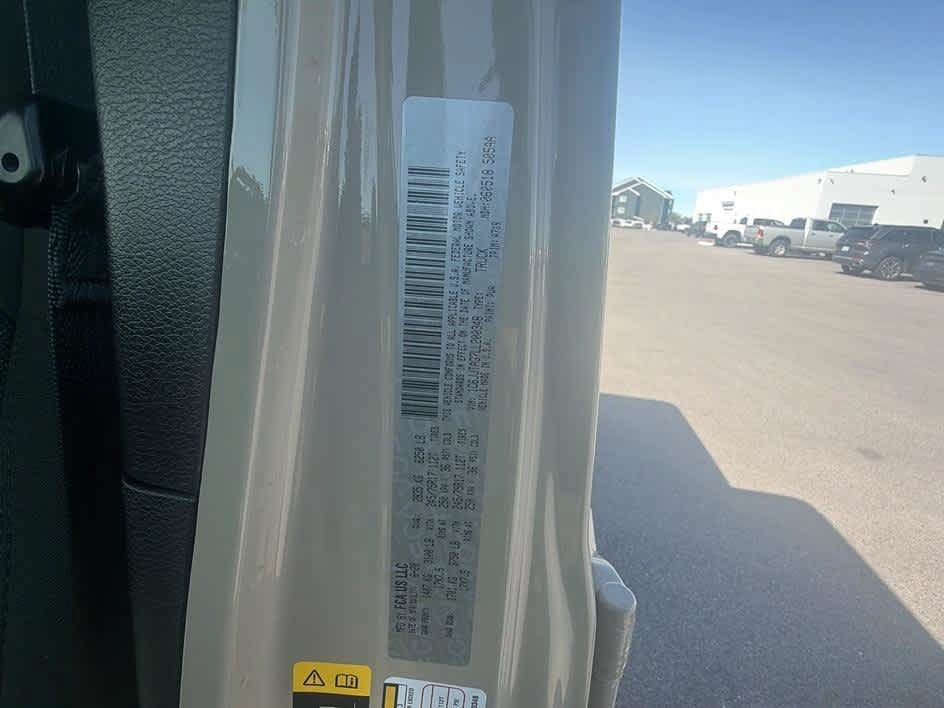 Used 2020 Jeep Gladiator Sport w/ Quick Order Package 24S AWD/4WD image 13