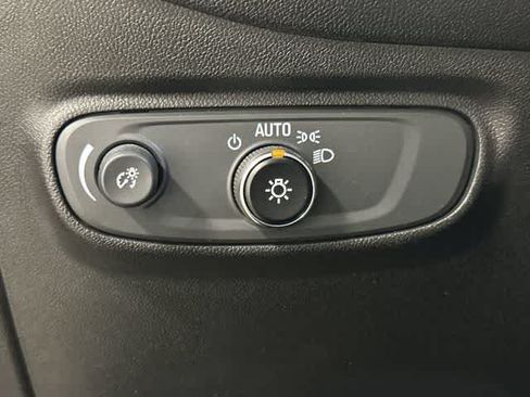 Used 2020 Chevrolet Equinox LS AWD/4WD image 19