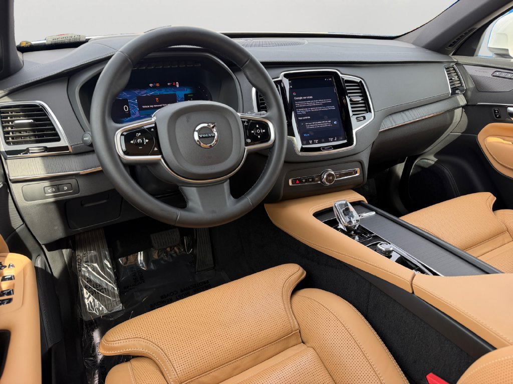 Certified 2025 Volvo XC90 T8 Ultra w/ Protection Package Premier AWD/4WD image 13