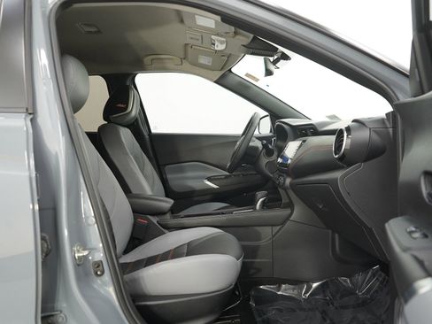 Used 2022 Nissan Kicks SR w/ Premium Package image 10