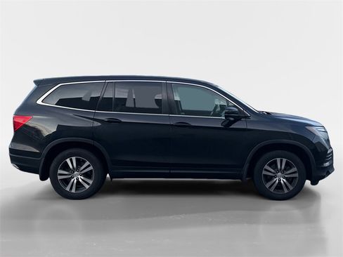 Certified 2017 Honda Pilot EX-L image 3