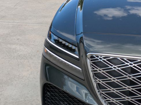 Certified 2026 Genesis GV80 2.5T Advanced image 7