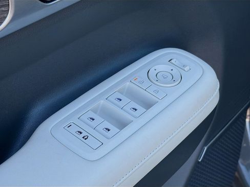 Used 2024 Hyundai Santa Fe Calligraphy image 23