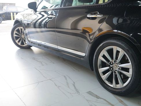 Used 2014 Lexus LS 460 RWD image 4