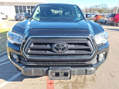 Used 2020 Toyota Tacoma SR5 image 9