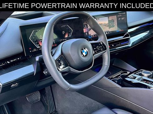 Used 2025 BMW 530i xDrive image 17