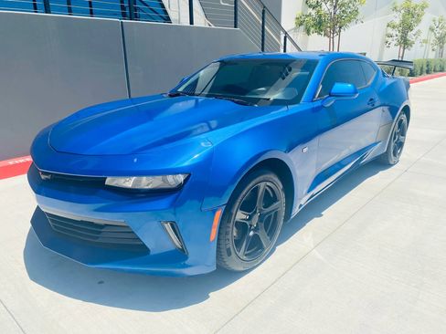 Used 2016 Chevrolet Camaro LT RWD image 1