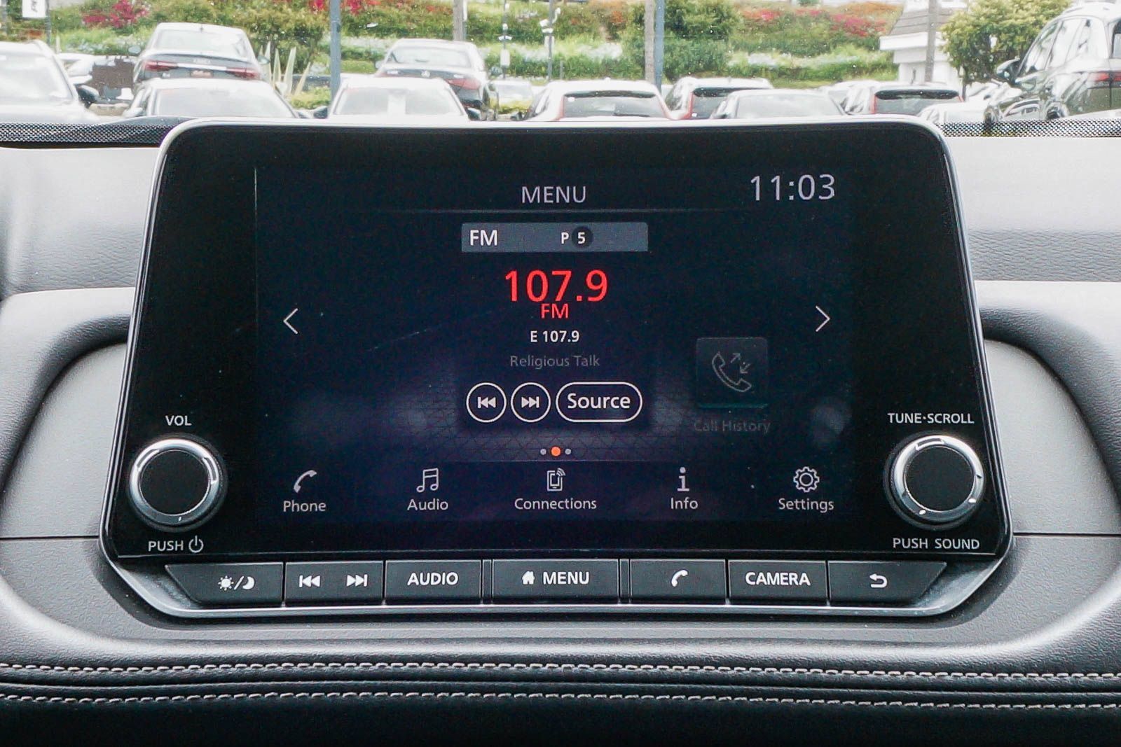 Used 2024 Nissan Rogue S FWD image 15