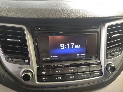 Used 2017 Hyundai Tucson SE FWD image 25