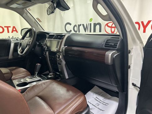 Used 2021 Toyota 4Runner Limited AWD/4WD image 10