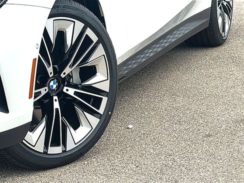 New 2026 BMW 530i w/ Premium Package RWD image 3