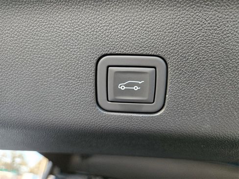 Used 2024 Chevrolet Tahoe RST w/ Luxury Package image 34