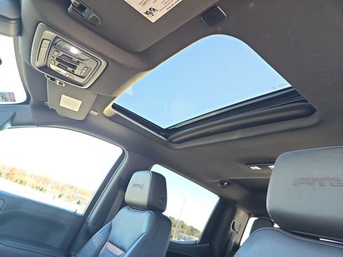 Used 2021 GMC Sierra 1500 AT4 w/ AT4 Premium Package image 26