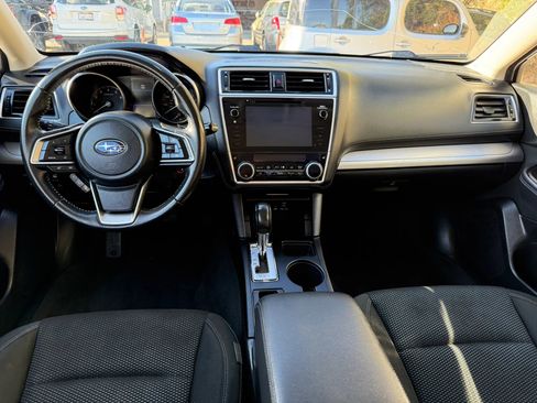 Used 2019 Subaru Outback 2.5i Premium w/ Popular Package #2 AWD/4WD image 17