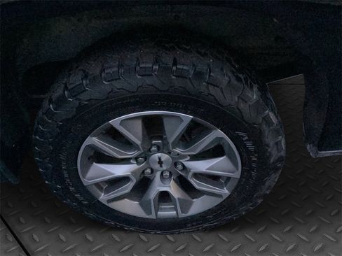 Used 2019 Chevrolet Silverado 1500 RST image 21