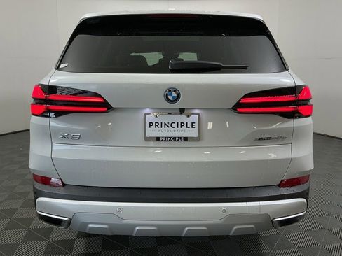 Certified 2025 BMW X5 xDrive50e w/ Executive Package AWD/4WD image 9