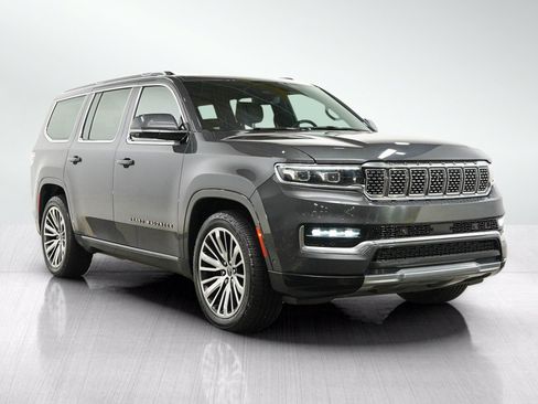 Used 2022 Jeep Grand Wagoneer Series III w/ Rear-Seat Entertainment Group AWD/4WD image 7