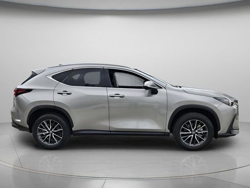 Used 2024 Lexus NX 250 FWD image 5