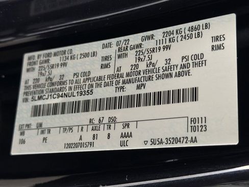Used 2022 Lincoln Corsair FWD w/ Premium Package image 28