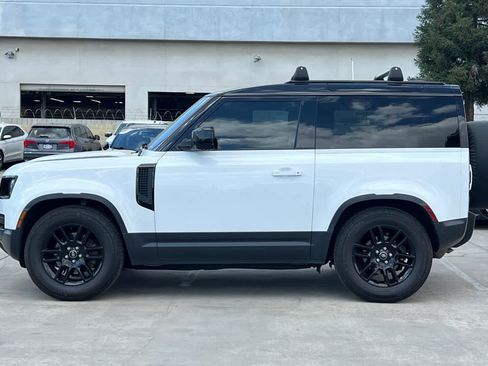 Used 2022 Land Rover Defender 90 S AWD/4WD image 6