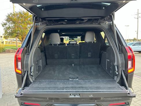 Used 2025 Ford Expedition Max Platinum w/ Stealth Appearance Package AWD/4WD image 6