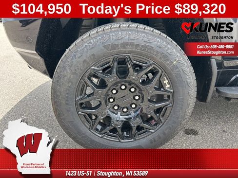 New 2025 GMC Hummer EV 2X w/ LPO, Dark Essentials Package AWD/4WD image 22