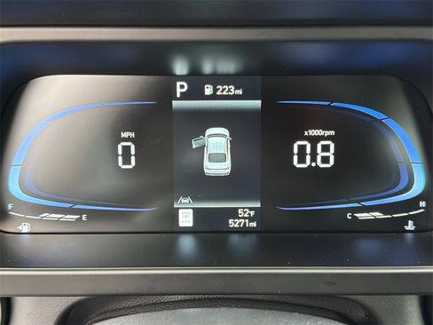 Certified 2025 Hyundai Elantra Sport image 26